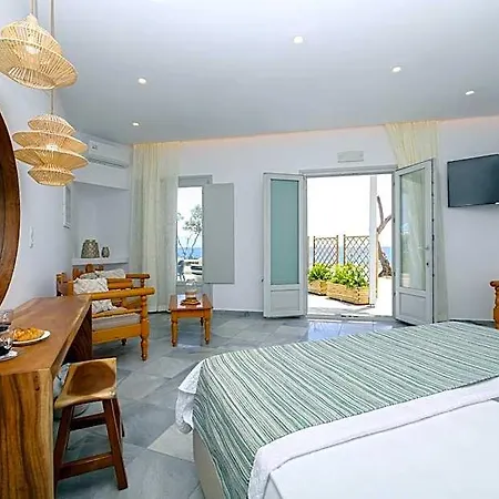 Christiana Hotel 3*